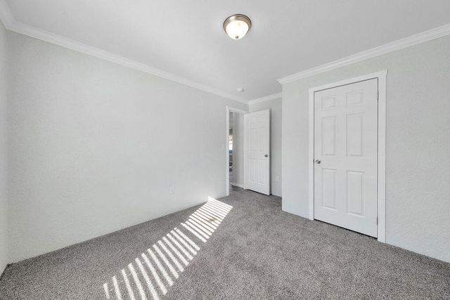 203 N 10th Street, Carlsbad, NM 88220