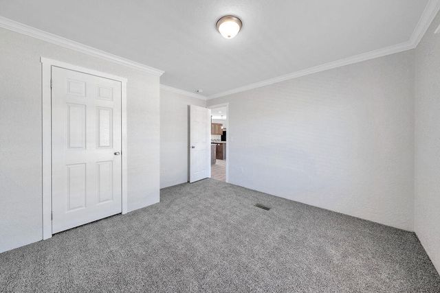 203 N 10th Street, Carlsbad, NM 88220