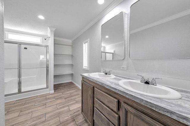 203 N 10th Street, Carlsbad, NM 88220