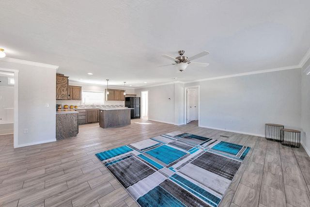 203 N 10th Street, Carlsbad, NM 88220