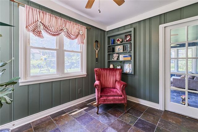 4401 W 53rd Terrace, Roeland Park, KS 66205