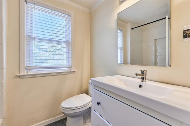 4401 W 53rd Terrace, Roeland Park, KS 66205