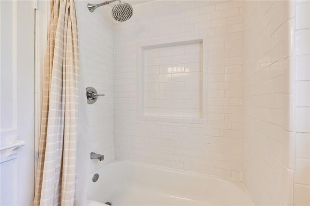 4401 W 53rd Terrace, Roeland Park, KS 66205