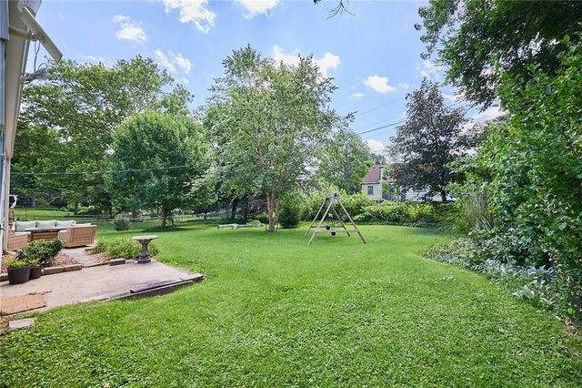 4401 W 53rd Terrace, Roeland Park, KS 66205