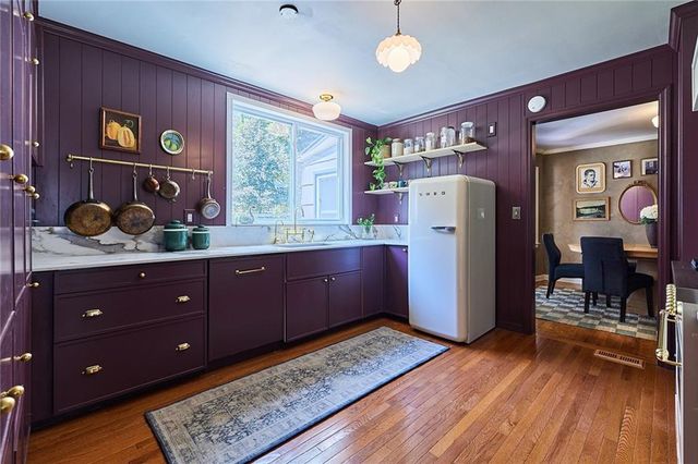4401 W 53rd Terrace, Roeland Park, KS 66205