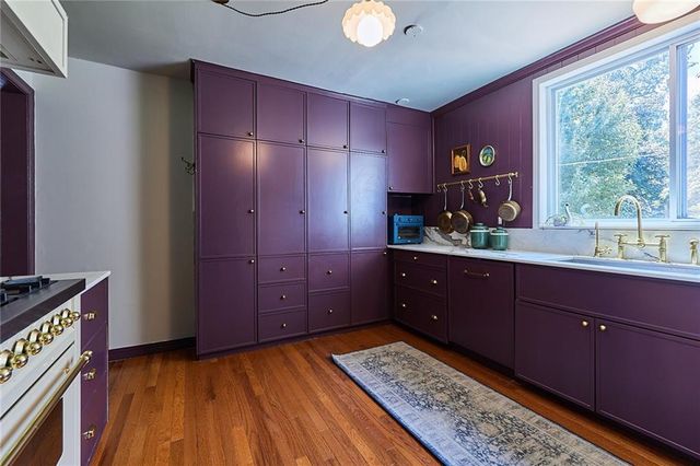 4401 W 53rd Terrace, Roeland Park, KS 66205