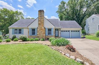 4401 W 53rd Terrace, Roeland Park, KS 66205