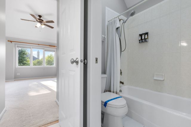 2711 Deering Bay Drive, Naperville, IL 60564