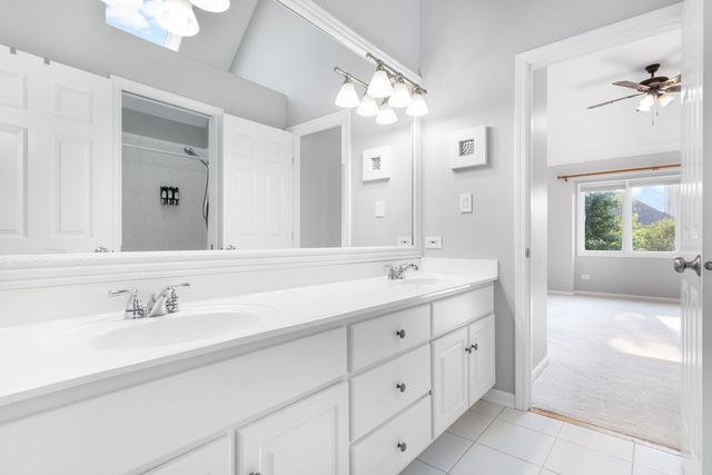 2711 Deering Bay Drive, Naperville, IL 60564