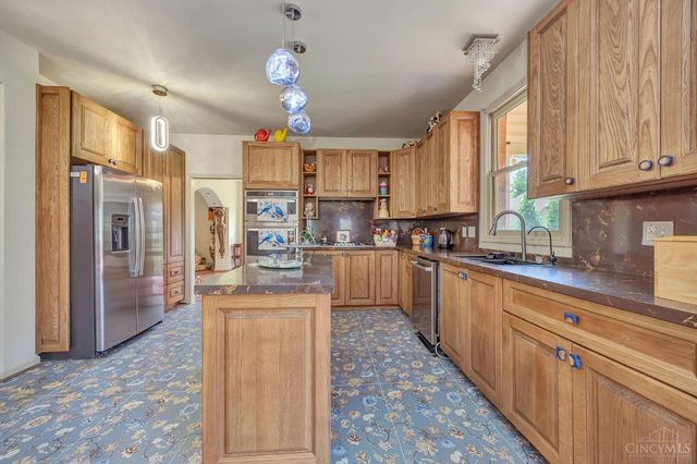 11725 Darbyshire Court, Symmes Twp, OH 45140