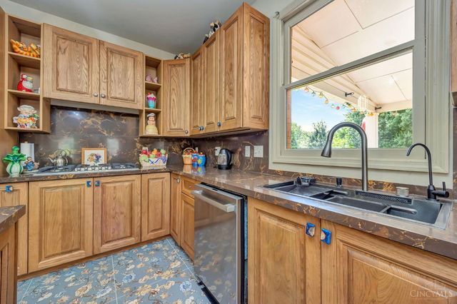 11725 Darbyshire Court, Symmes Twp, OH 45140