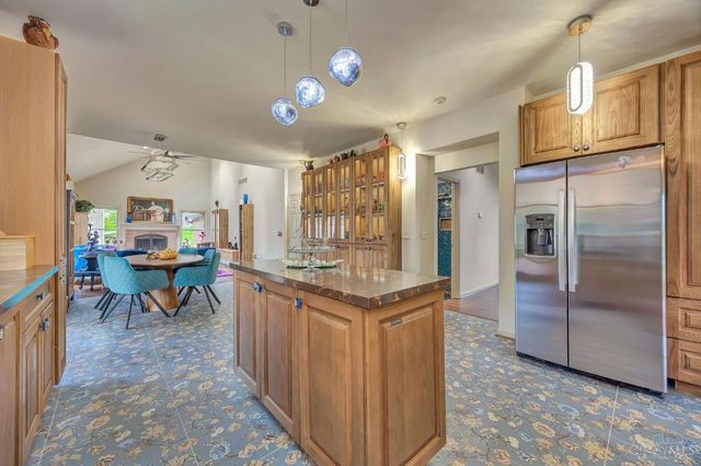 11725 Darbyshire Court, Symmes Twp, OH 45140