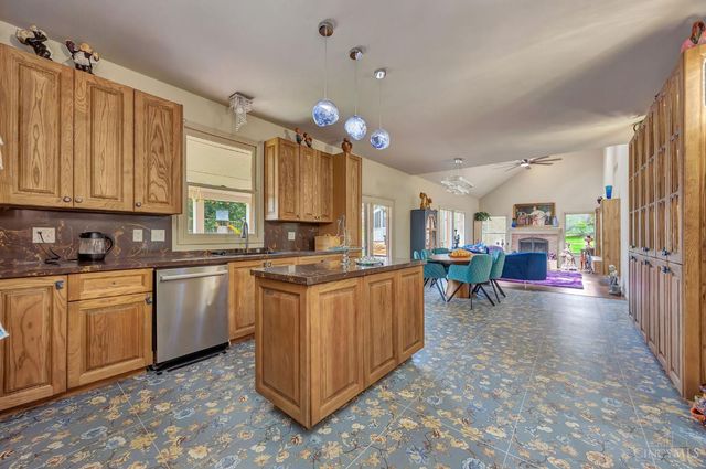 11725 Darbyshire Court, Symmes Twp, OH 45140
