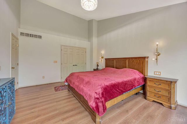 11725 Darbyshire Court, Symmes Twp, OH 45140