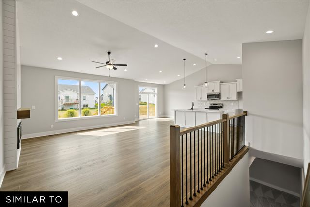 726 NE Crossing Oaks Drive, Ankeny, IA 50021