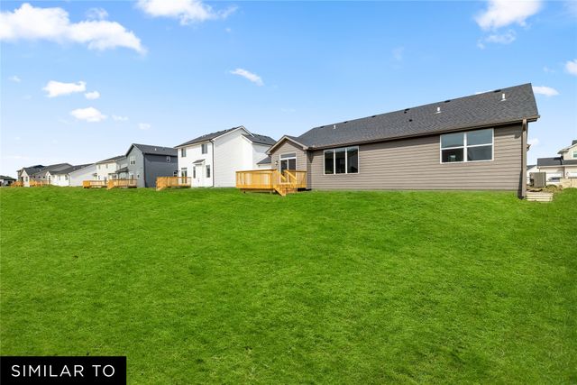 726 NE Crossing Oaks Drive, Ankeny, IA 50021