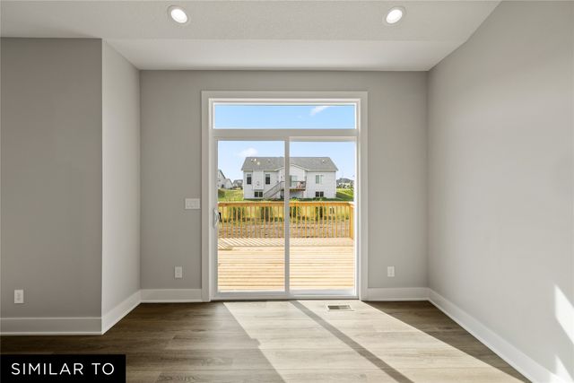 726 NE Crossing Oaks Drive, Ankeny, IA 50021