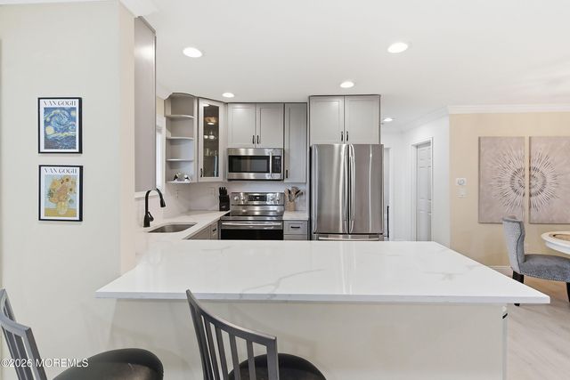 35 Wharfside Drive, Monmouth Beach, NJ 07750