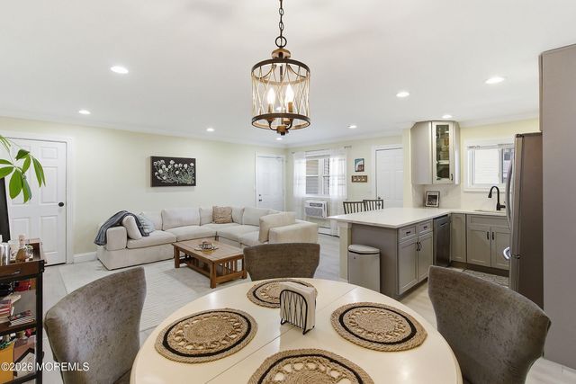 35 Wharfside Drive, Monmouth Beach, NJ 07750