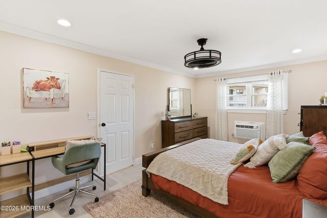35 Wharfside Drive, Monmouth Beach, NJ 07750