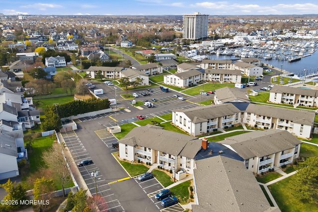 35 Wharfside Drive, Monmouth Beach, NJ 07750