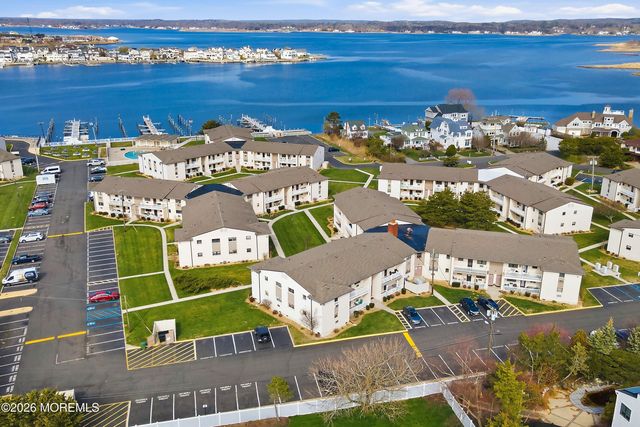 35 Wharfside Drive, Monmouth Beach, NJ 07750