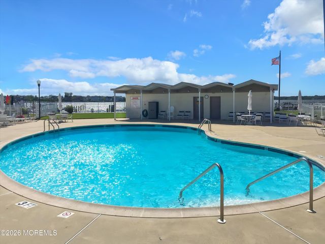 35 Wharfside Drive, Monmouth Beach, NJ 07750