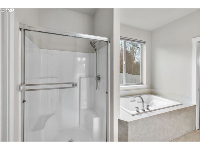 15852 Se TALLINA Dr, Damascus, OR 97089