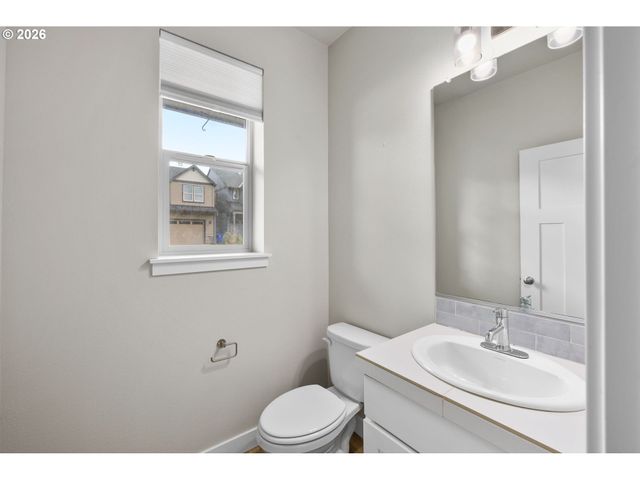 15852 Se TALLINA Dr, Damascus, OR 97089