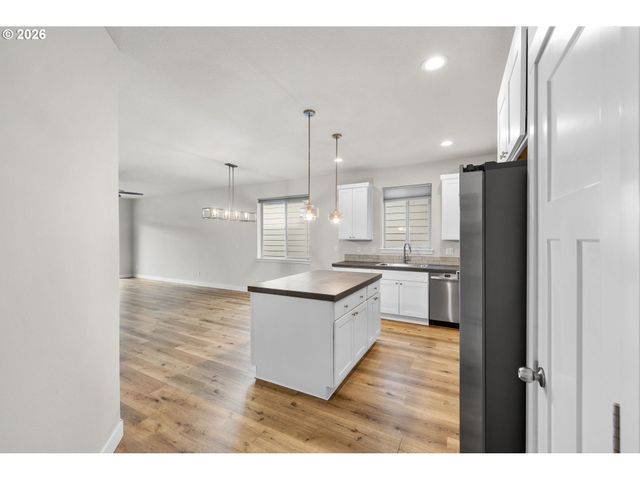 15852 Se TALLINA Dr, Damascus, OR 97089