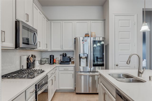 2837 Troutt Drive, Carrollton, TX 75010
