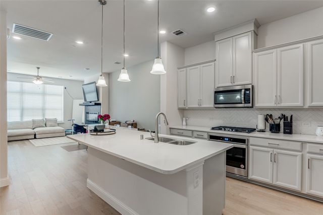 2837 Troutt Drive, Carrollton, TX 75010