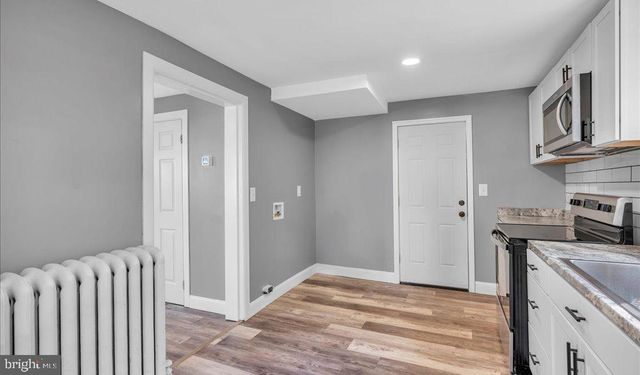 212 BROAD ST, Elmer, NJ 08318