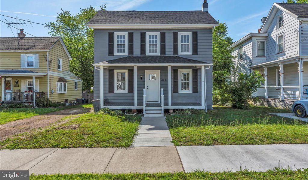 212 BROAD ST, Elmer, NJ 08318