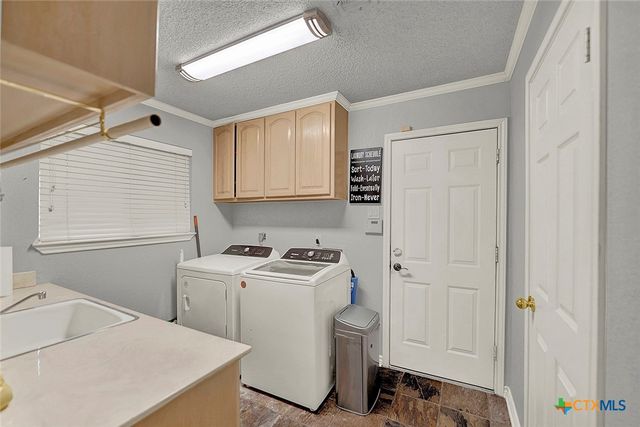 5 Augusta Drive, Seguin, TX 78155