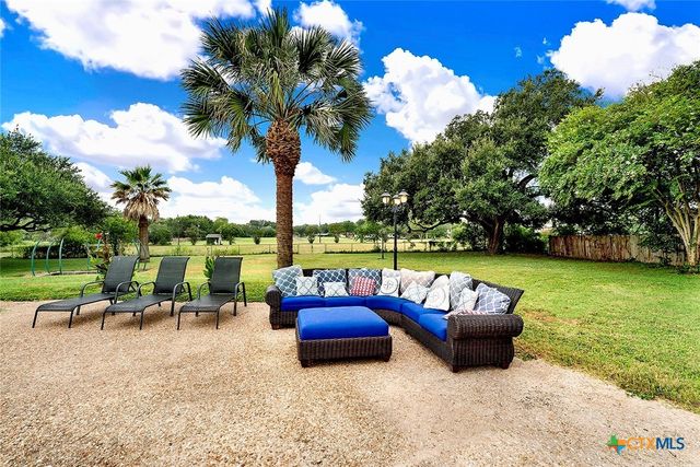5 Augusta Drive, Seguin, TX 78155