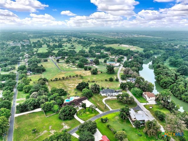 5 Augusta Drive, Seguin, TX 78155