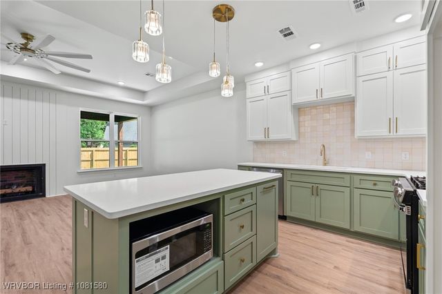 9005 Carson Way, Fort Smith, AR 72908