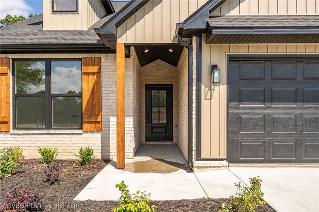 9005 Carson Way, Fort Smith, AR 72908
