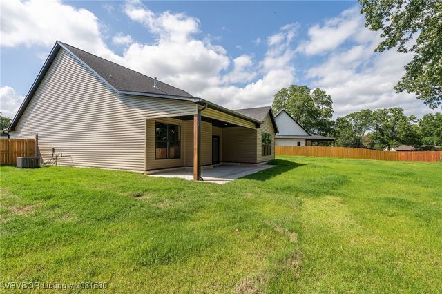 9005 Carson Way, Fort Smith, AR 72908