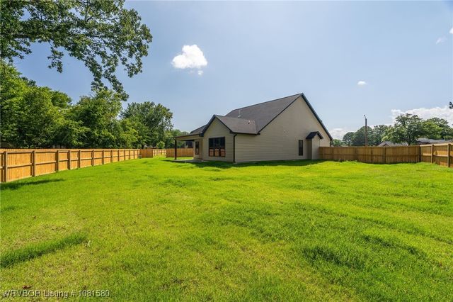 9005 Carson Way, Fort Smith, AR 72908