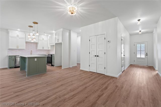 9005 Carson Way, Fort Smith, AR 72908