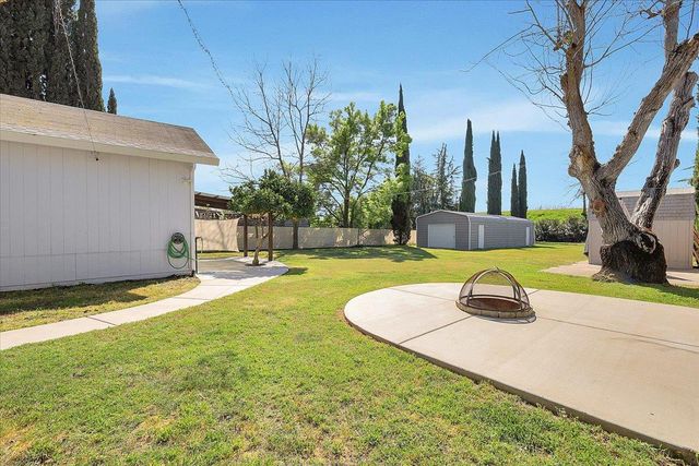 5664 Riverside Dr, Olivehurst, CA 95961