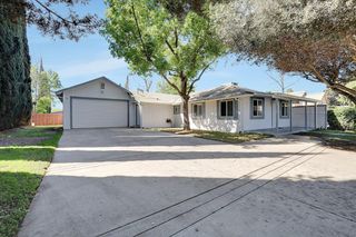 5664 Riverside Dr, Olivehurst, CA 95961