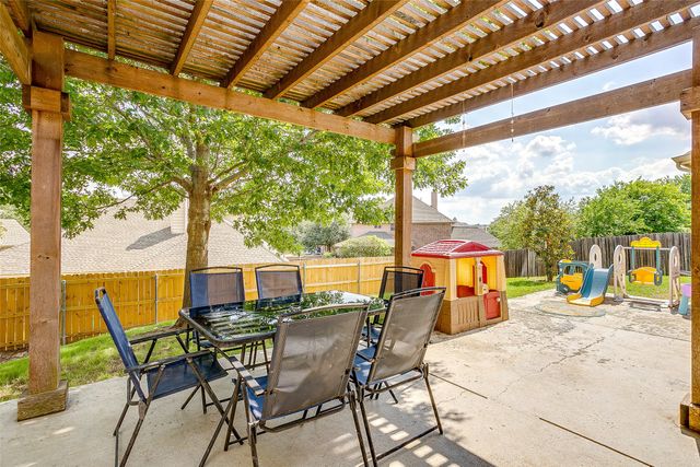 832 Peach Lane, Burleson, TX 76028