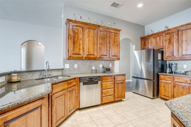 832 Peach Lane, Burleson, TX 76028