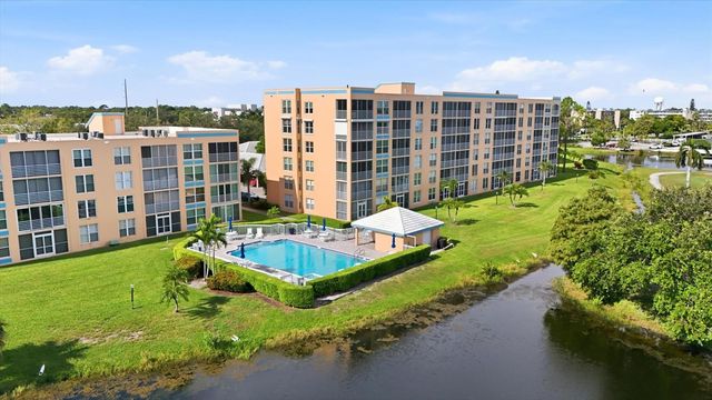 4570 PINEBROOK CIRCLE 503, Bradenton, FL 34209