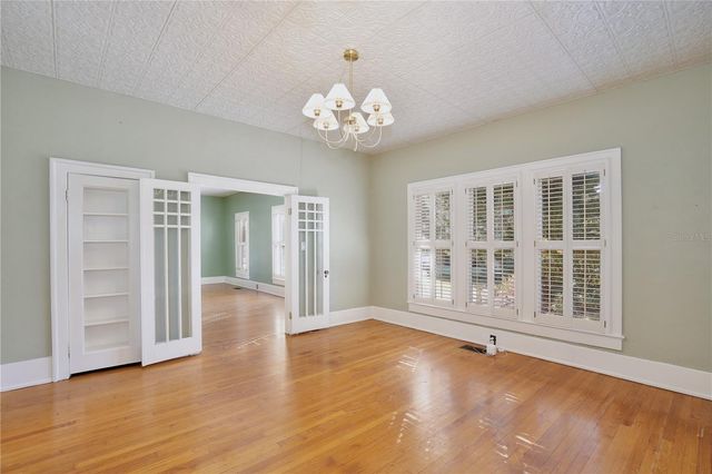 2400 S PARK AVENUE, Sanford, FL 32771