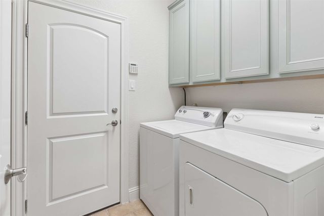 2613 Eagle Drive, Grapevine, TX 76051