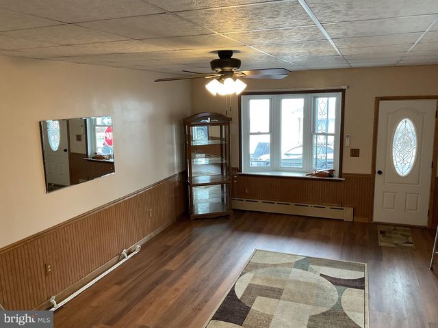 337 W PINE ST, Frackville, PA 17931